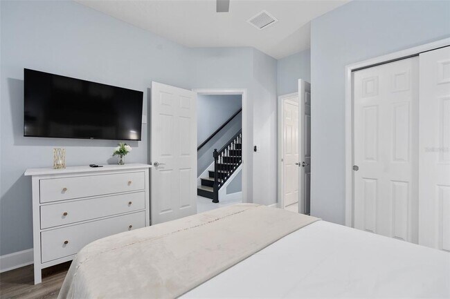 Building Photo - 1601 Tranquil Ave