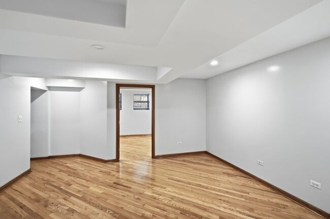 Building Photo - 5203 S Woodlawn Ave