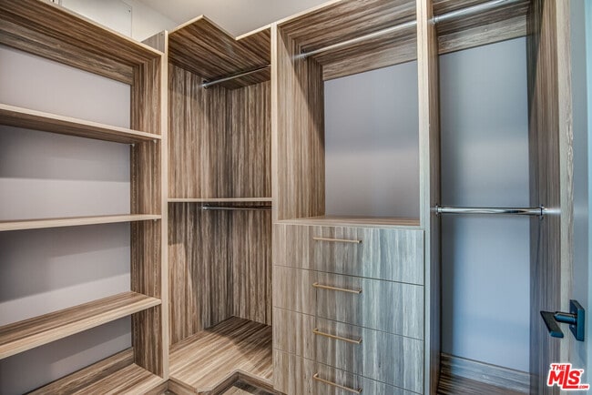 Building Photo - 13028 Calvert St