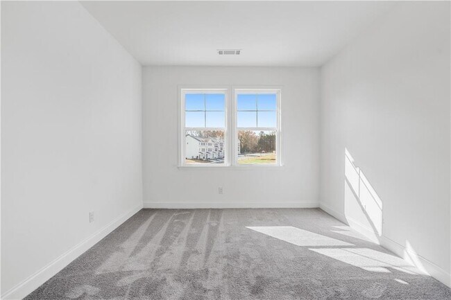 Building Photo - 1495 Auburn Rd