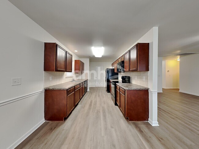 Building Photo - 102 Graphite Dr