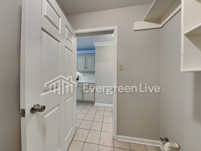 Building Photo - 21 Nevada Ln