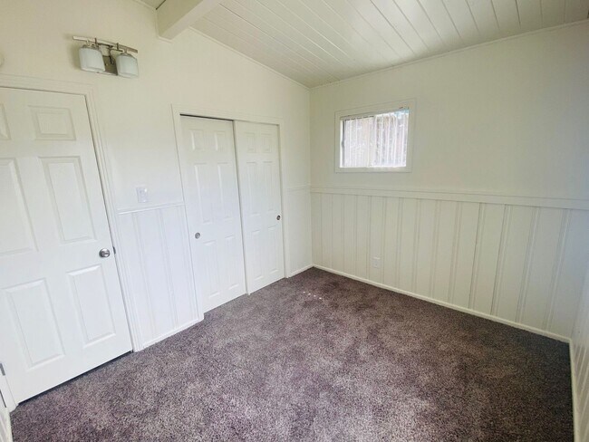 Building Photo - 538 N 16th St