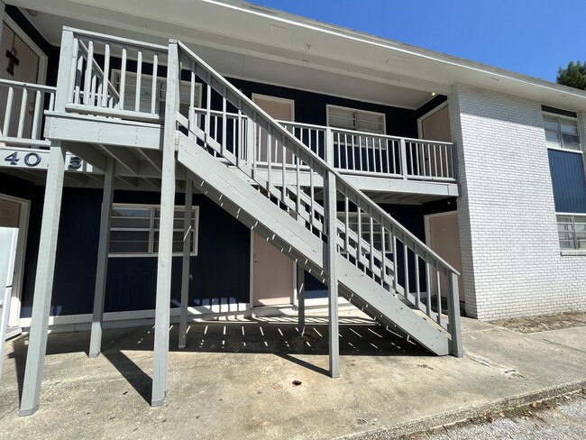 Building Photo - Camellia Cottages