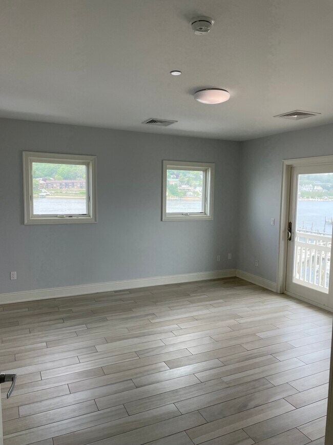 Building Photo - 270 Ocean Ave