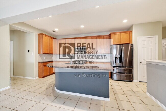Building Photo - 405 Driftwood Ct