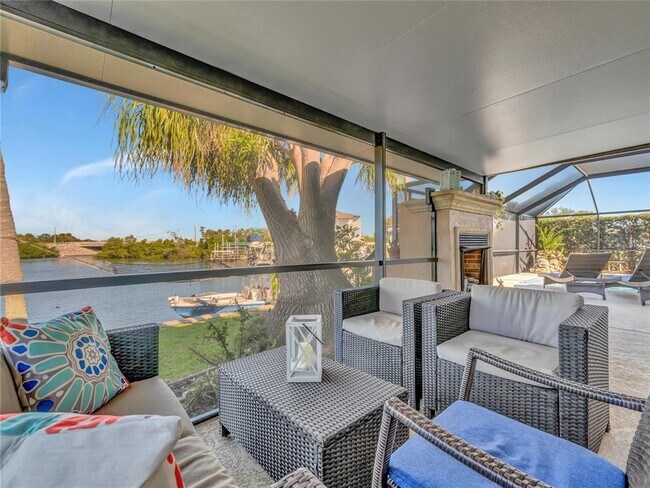 Building Photo - 10432 Sandpiper Rd W