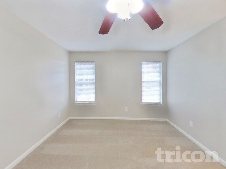 Building Photo - 7636 Collins Ridge Blvd
