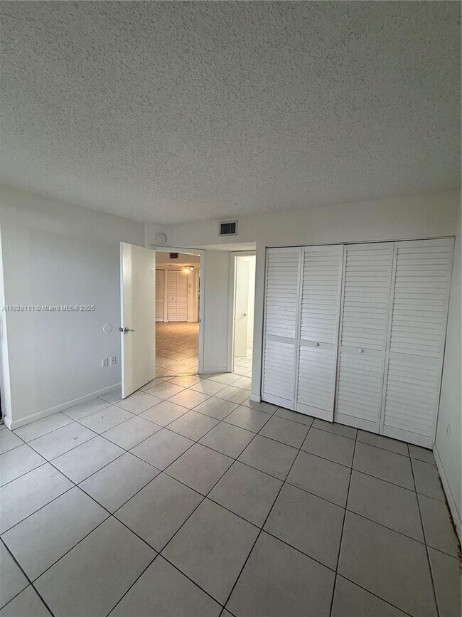 Building Photo - 8335 SW 152nd Ave