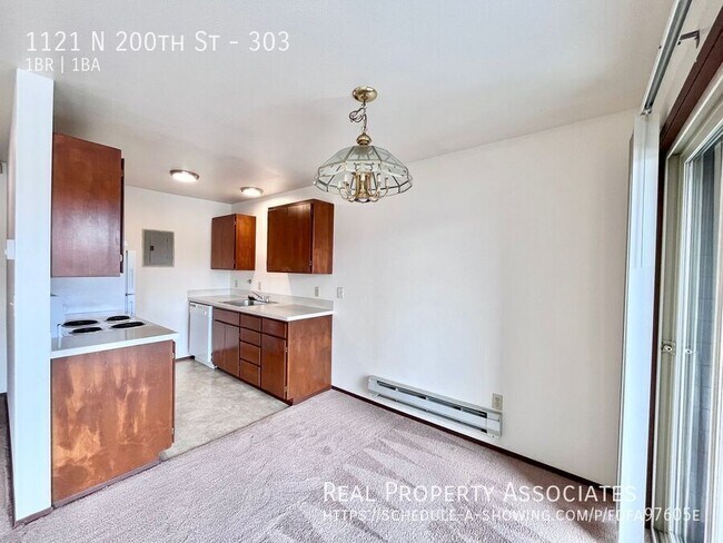 Building Photo - 1121 N 200th St