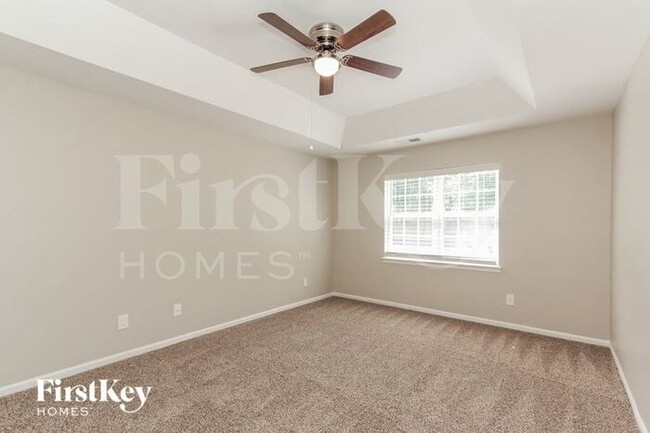 Building Photo - 2816 Emerald Meadow Ln