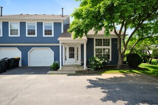 Building Photo - 240 Acorn Dr