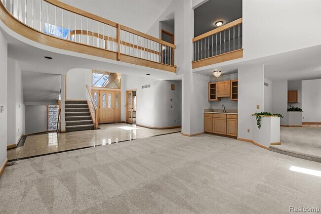 Building Photo - 6739 Arlington Dr