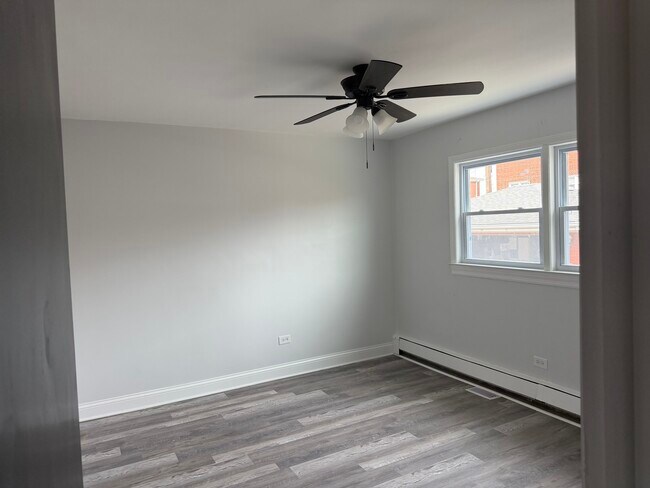 Building Photo - 8011 S Komensky Ave
