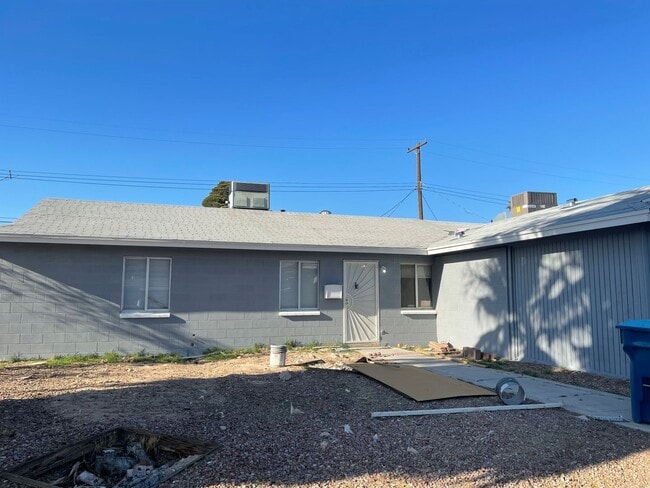 Building Photo - Charming 3-Bedroom Home Near UNLV & the Strip