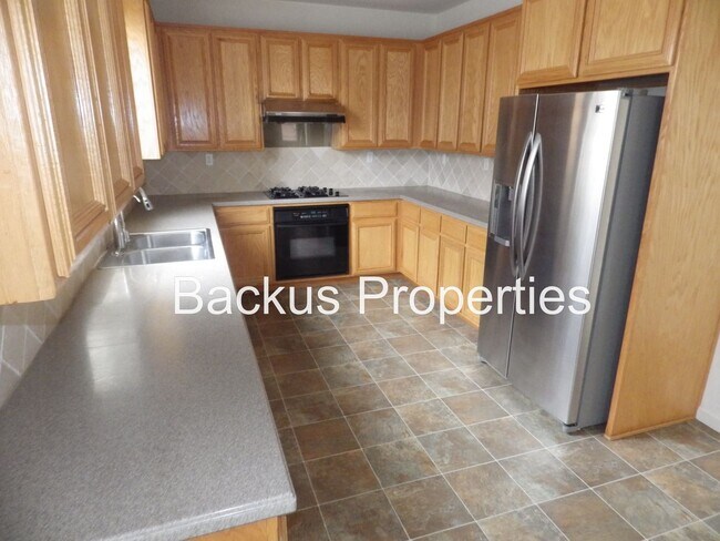 Building Photo - Wonderful Five Bedroom Home on Faulkner St...