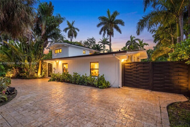 Building Photo - 7810 Beach View Dr
