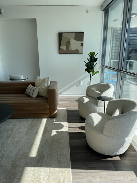 Building Photo - 15 MacArthur Pl