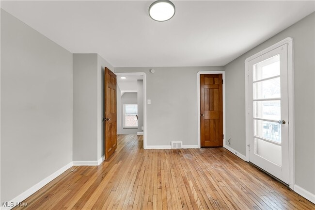 Building Photo - 17416 Throckley Ave