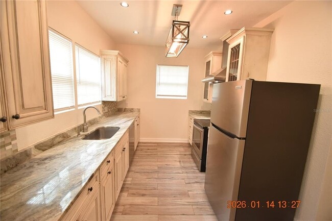 Building Photo - 907 E Patterson St