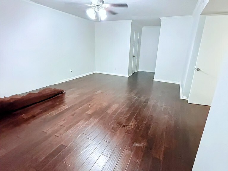 Building Photo - 5024 Middleton Cir
