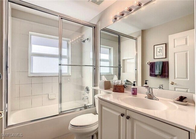 Building Photo - 2025 Painted Palm Dr