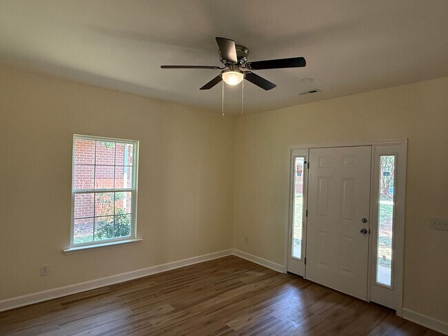 Building Photo - 7045 Somerset Springs Dr