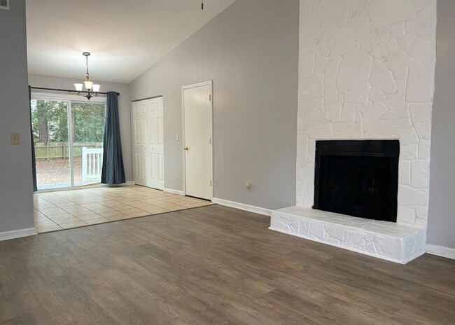 Building Photo - Available now. FULLY-RENOVATED 3 BR/2 BA H...