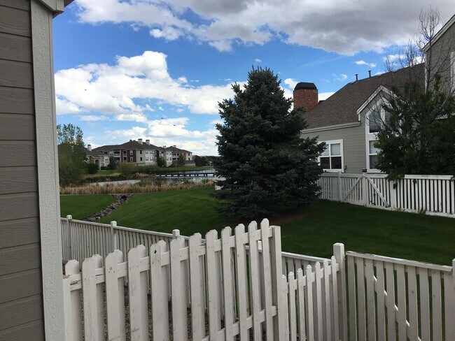 Building Photo - Lake Side Denver Townhome
