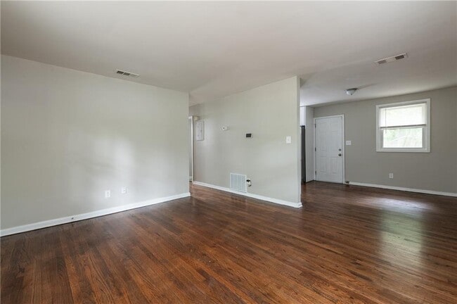 Building Photo - 3527 Bolfair Dr NW