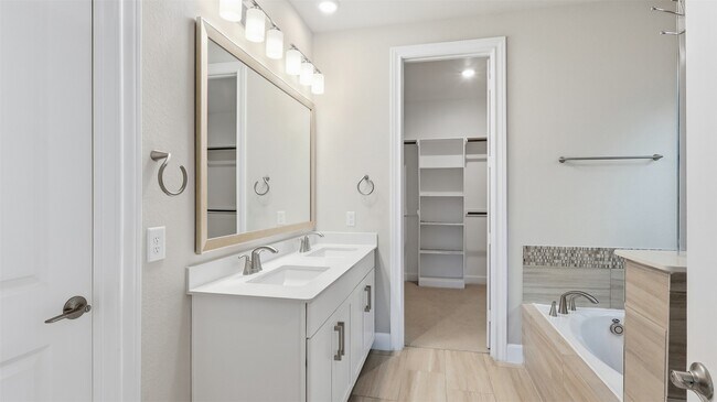 Building Photo - 21450 Petherton Dr