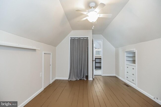 Building Photo - 808 Monroe Ave