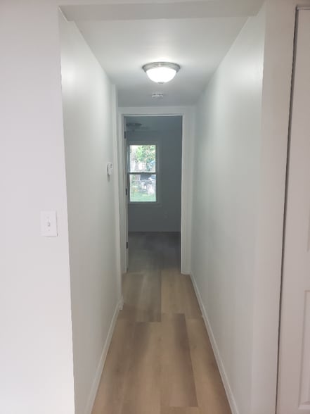 Building Photo - 3707 Blackstone Ave