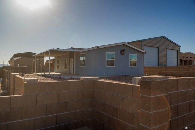 Building Photo - 10424 Mohave Trail