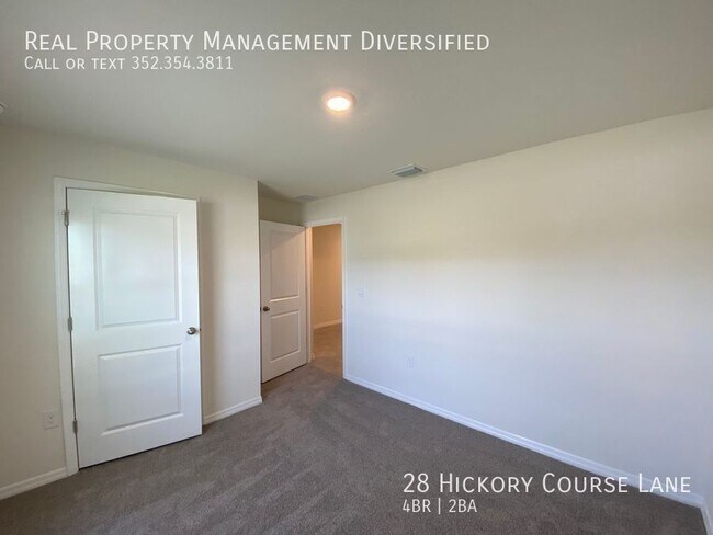 Building Photo - 28 Hickory Course Ln