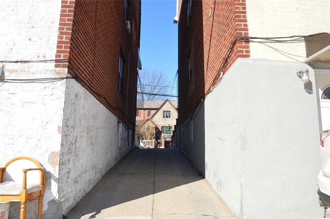 Building Photo - 32-59-59 46th St