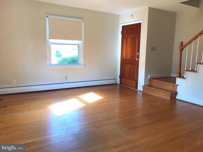Building Photo - 300 Claiborne Ave