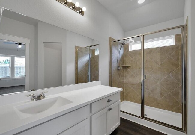 Building Photo - 40843 Mostyn Hill Dr