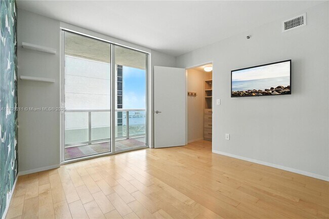 Building Photo - 50 Biscayne Blvd
