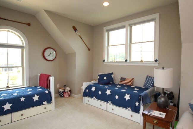 Building Photo - Beautiful Furnished Home Close to Bethany ...