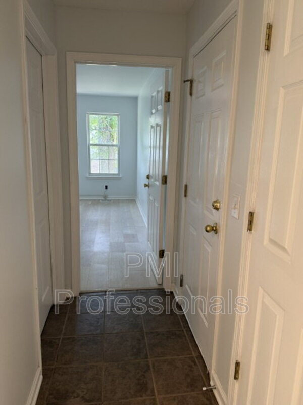 Building Photo - 112 Buena Vista Ct