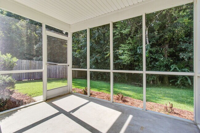 Building Photo - 5135 Ballantine Dr