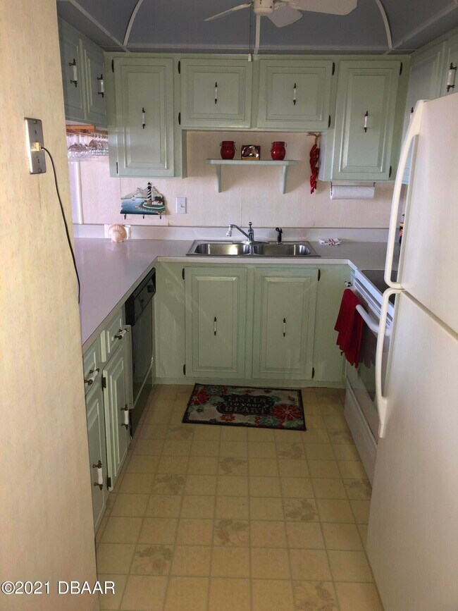 Building Photo - 1415 Ocean Shore Blvd