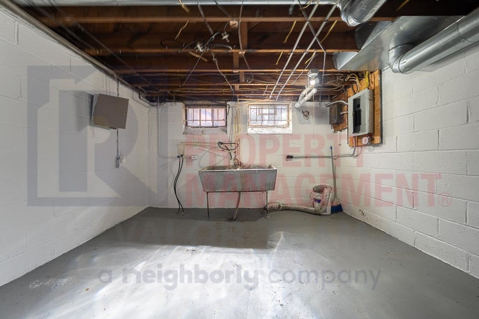 Building Photo - Cozy 3 Bed 1 Bath Single Family Home