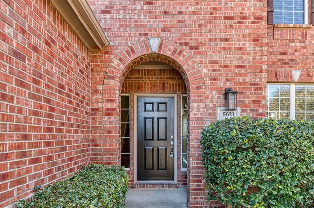 Building Photo - 5621 Old Orchard Dr