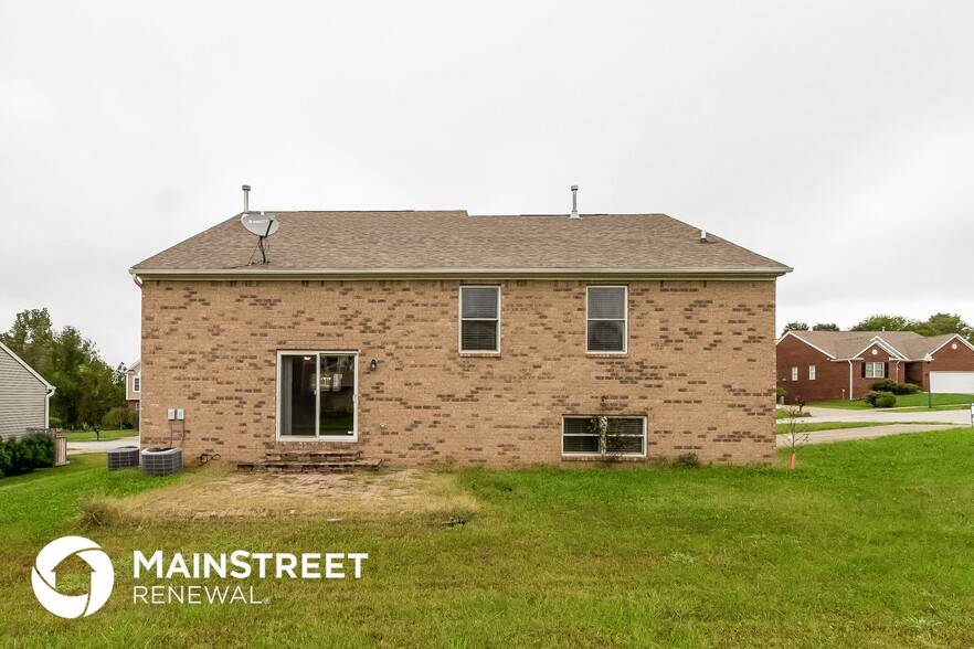 Building Photo - 11912 Longview Farm Dr