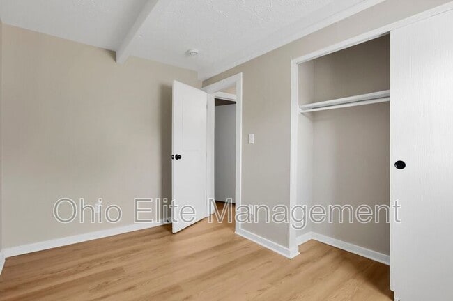 Building Photo - 3086 Grasmere Ave