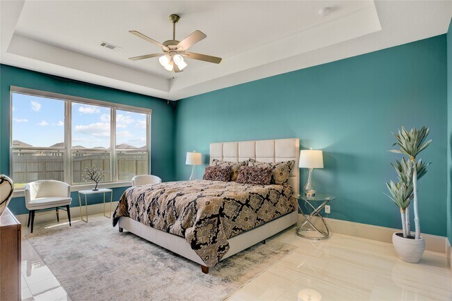 Building Photo - 1922 Pleasant Grove Dr