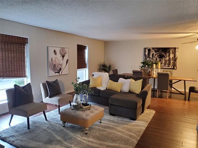 Living Area - 6016 Westridge Ln