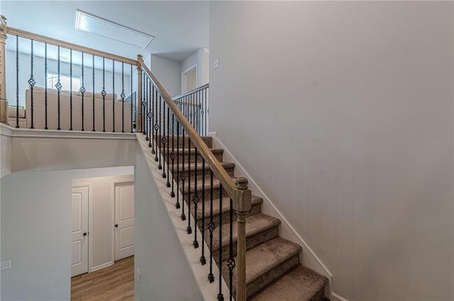 Building Photo - 4876 Elm Leaf Dr